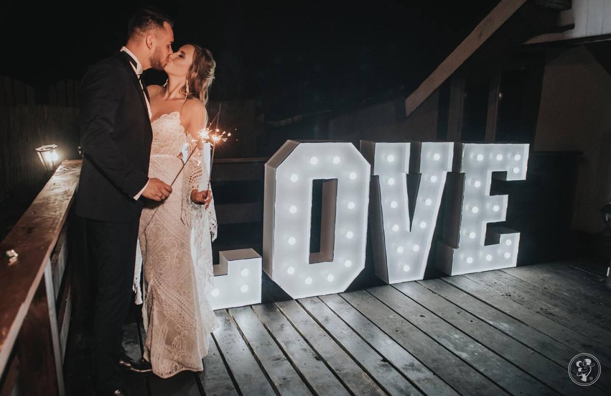 Prestige Bar - Napis Love, Miłość, Olsztyn - zdjęcie 1