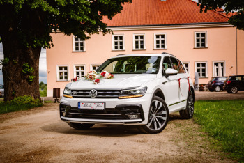 Biały SUV VW Tiguan | Auto do ślubu Kielce, świętokrzyskie