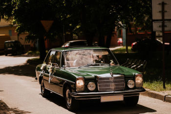 Zabytkowy Mercedes w115 do ślubu w dobrej cenie, Samochód, auto do ślubu, limuzyna Jasło