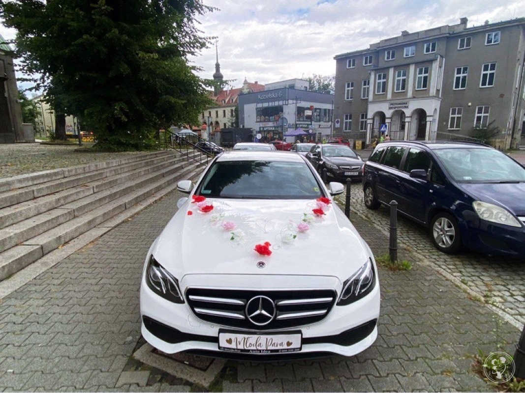 Wynajem auta limuzyny do ślubu wesele Mercedes E klasa szofer kierowca | Auto do ślubu Dąbrowa Górnicza, śląskie - zdjęcie 1