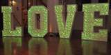 Różnokolorowy napis LOVE LED | Dekoracje ślubne Bydgoszcz, kujawsko-pomorskie - zdjęcie 3