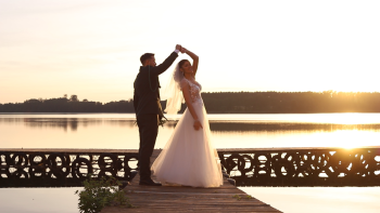 Naturalny film ze szczyptą magii, Kamerzysta na wesele Skoki