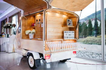 Amorino Van