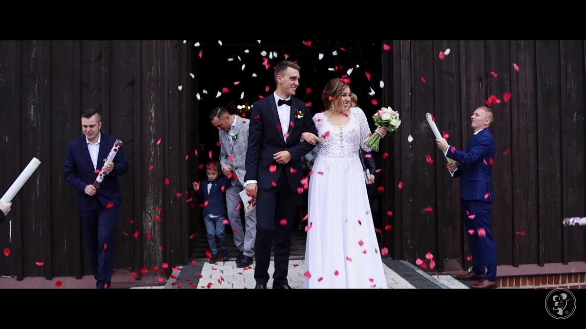 Filmy ślubne pełne uczuć - StudioFilmoweKubaOrpel | Kamerzysta na wesele Jarocin, wielkopolskie - zdjęcie 1