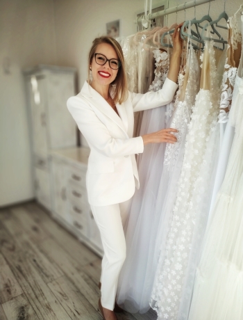 Pracownia Sukien MI | Salon sukien ślubnych Kryniczno, dolnośląskie