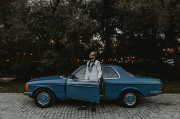 Piekny, klasyczny Mercedes w123 do ślubu, wesela niebieskimercedes | Auto do ślubu Sopot, pomorskie