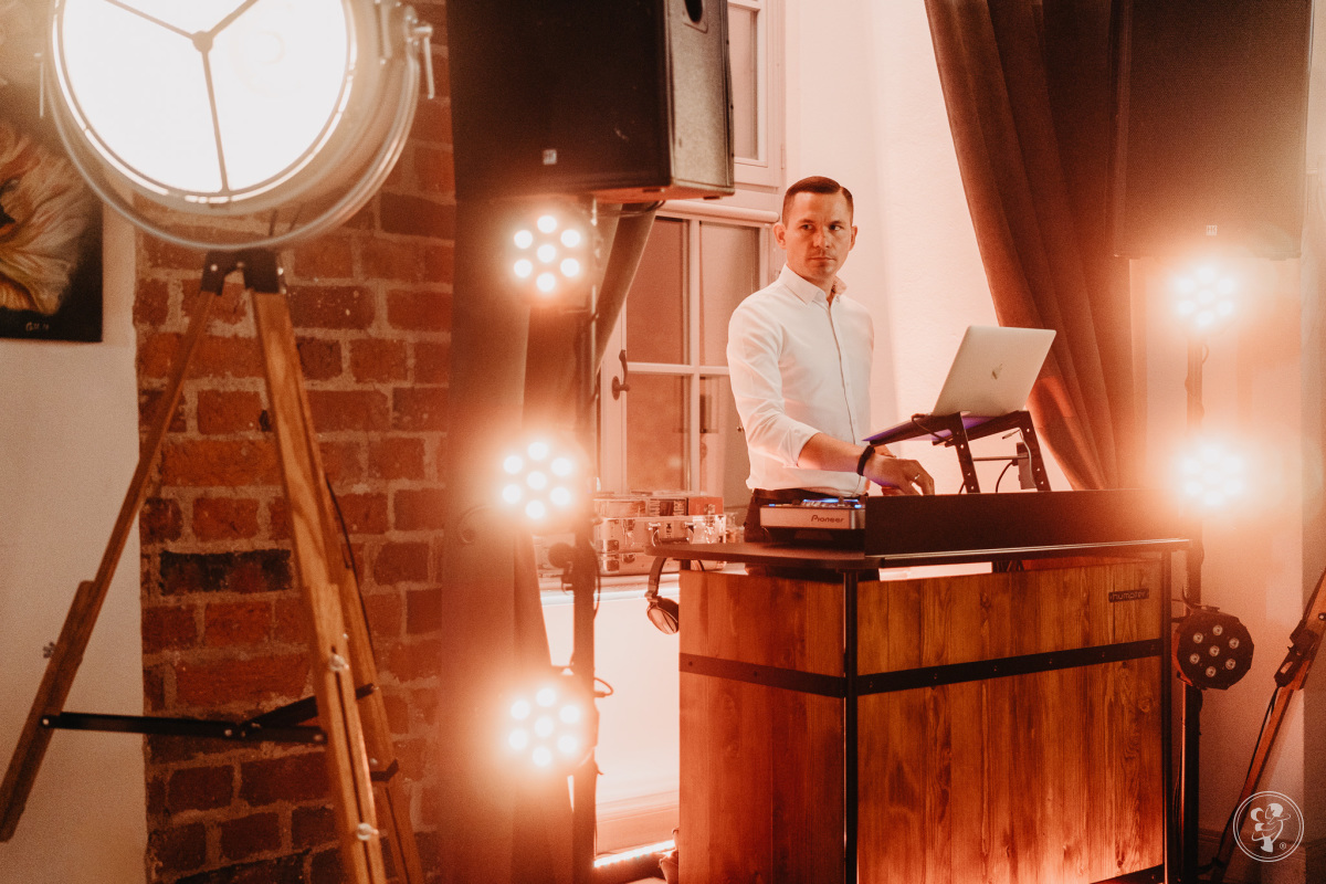 Krzysztof Michaluk Dj Jazz / Dj i Konferansjer + Ciężki Dym, Poznań - zdjęcie 1