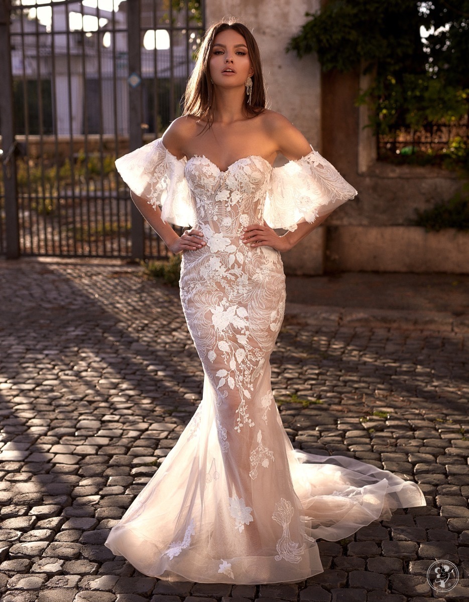 Suknia ślubna Laurelle, model CHIA (fason syrenka) - zdjęcie 1
