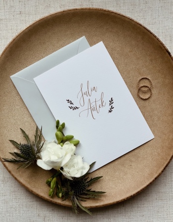 Eleganckie zaproszenie z kaligraficzną czcionką - zdjęcie 1