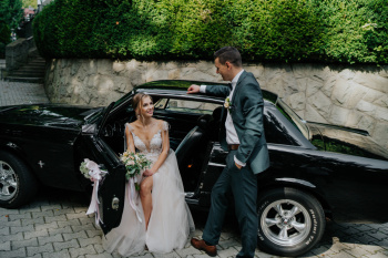 Zabytkowy klasyczny Ford Mustang do ślubu - Ty prowadzisz!, Samochód, auto do ślubu, limuzyna Kłobuck