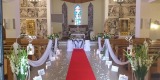 Elegant Dekoracje Kościoła Sali Bukiety Biały Dywan krzesła Chiavari | Bukiety ślubne Baranówka, małopolskie - zdjęcie 4