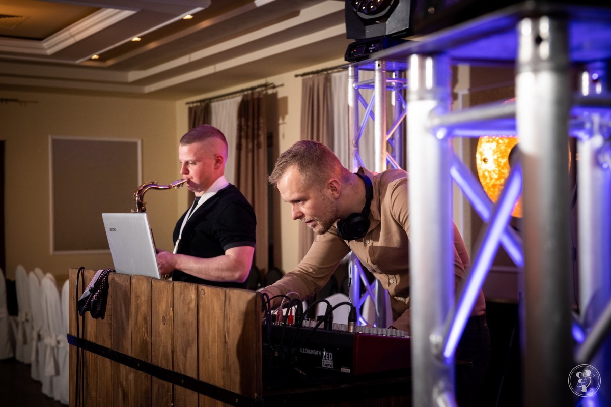 Tomaszewski DJ/Konferansjer + SAXOFONISTA, Gorlice - zdjęcie 1
