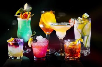 Cocktail Vibes - barmani na wesele, Barman na wesele Myszków
