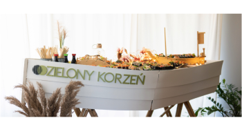 Zielony Korzeń- sushi catering serwowany na łodzi, atrakcja wesela, Catering weselny Lipsko