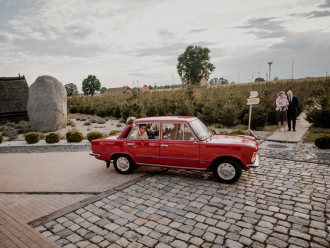 Czerwony Fiat 125p | Auto do ślubu Konin, wielkopolskie