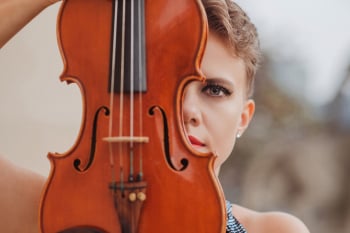 Julia Pastewska Violin - Skrzypce i śpiew na ślub i wesele, Oprawa muzyczna ślubu Goleniów