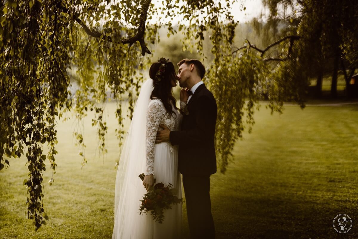 Naturalna fotografia ślubna, sesje poślubne i narzeczeńskie , Wrocław - zdjęcie 1