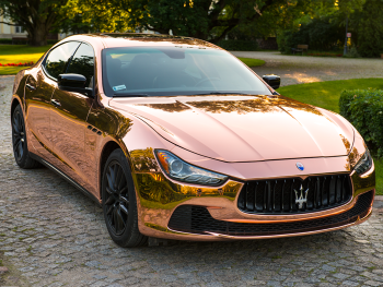 Maserati Rose Gold Chrome Złote Auto do Ślubu Złoty Samochód na Wesele, Samochód, auto do ślubu, limuzyna Kościan