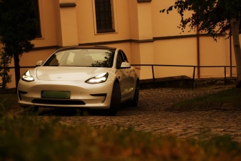 Tesla Model 3 Performance, Samochód, auto do ślubu, limuzyna Kuźnia Raciborska