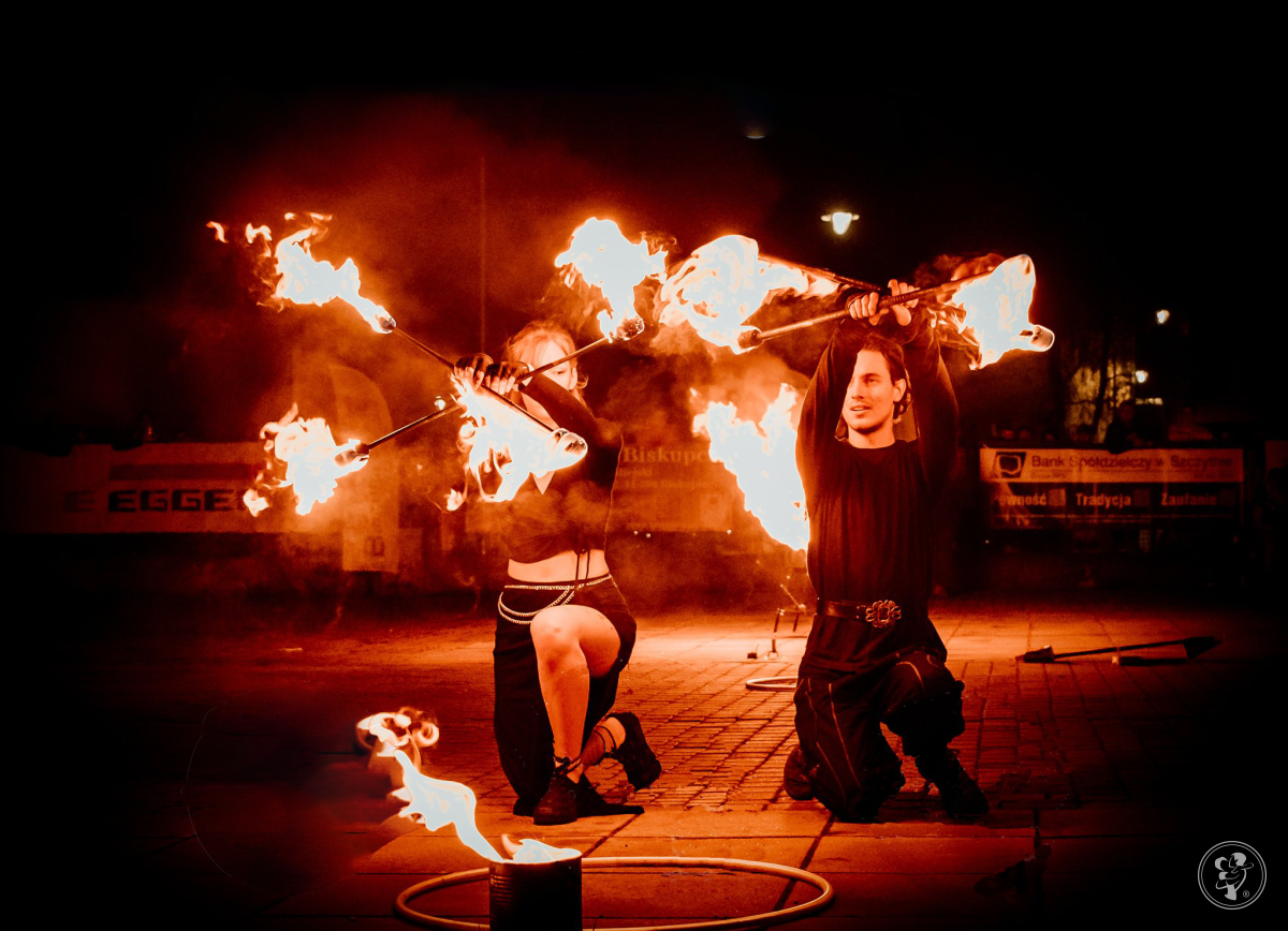 Taniec z Ogniem i Światłem - FIRESHOW - Manipura Teatr Ognia, Gdańsk - zdjęcie 1