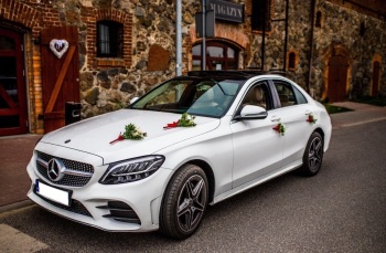 Biały Mercedes C klasa AMG | Auto do ślubu Kraków, małopolskie