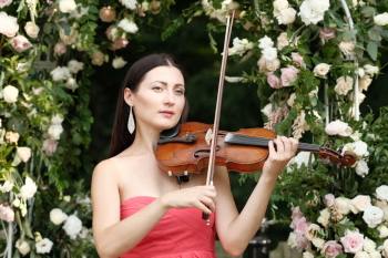 Nestazi Violin - skrzypce na wesele twoich marzeń, Oprawa muzyczna ślubu Świerzawa