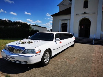 Samochód Biała Limuzyna LINCOLN TOWN CAR do ślubu ! *Biała* Auto, Samochód, auto do ślubu, limuzyna Tuchola