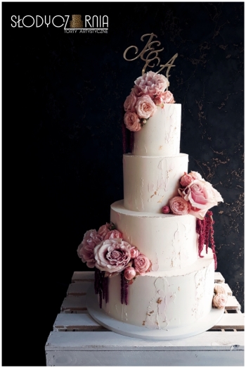 Słodyczarnia torty weselne i słodkie stoły, Tort weselny Opoczno