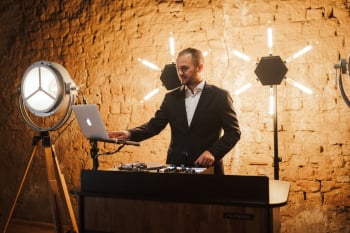 Bartosz Różewski - Wedding & Event DJ / Konferansjer, DJ na wesele Szubin