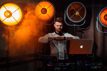 Kuba Król - DJ/Konferansjer, DJ na wesele Wieliczka