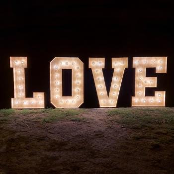 Rustykalny napis LOVE, Napis Love Wieliczka