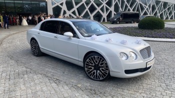Auto do ślubu - Biały Bentley Continental Flying Spur Perła, Samochód, auto do ślubu, limuzyna Wolbórz