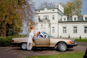 Ślub w gwiazdach, auto do ślubu, Mercedes cabrio, cabrioletem we dwoje, Samochód, auto do ślubu, limuzyna Pułtusk