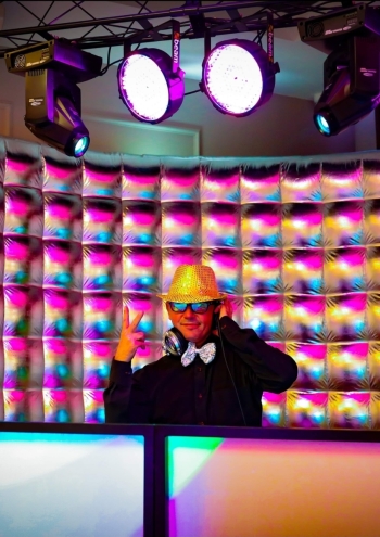DJ SUN - śpiewający wodzirej + atrakcje na Twoją uroczystość ., DJ na wesele Górowo Iławeckie