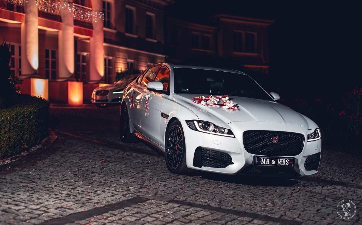 Biały Jaguar R-SPORT | Auto do ślubu Zawada, małopolskie - zdjęcie 1