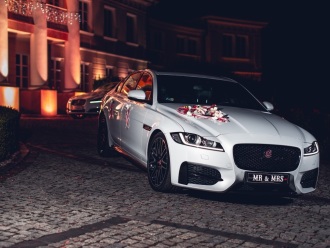 Biały Jaguar R-SPORT | Auto do ślubu Zawada, małopolskie