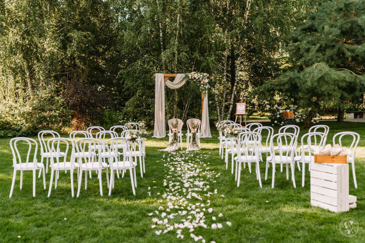 TALE OF US -dekoracje kwiatowe ślubu i wesela [kościół, plener, sala]