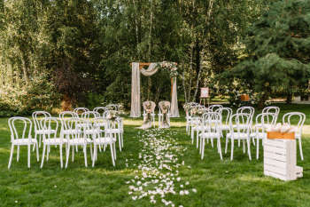TALE OF US -dekoracje kwiatowe ślubu i wesela [kościół, plener, sala], Dekoracje ślubne Raciąż