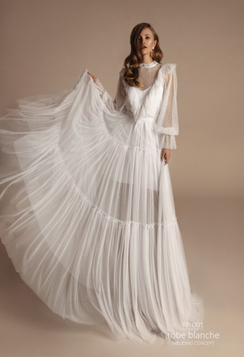 N001 robe blanche - zdjęcie 1