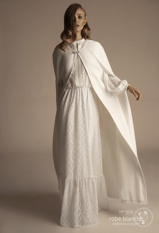 N004 robe blanche - zdjęcie 1