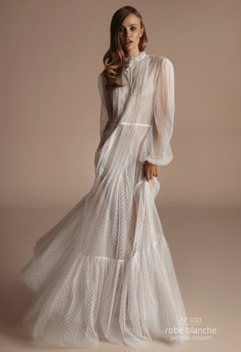 N010 robe blanche - zdjęcie 1