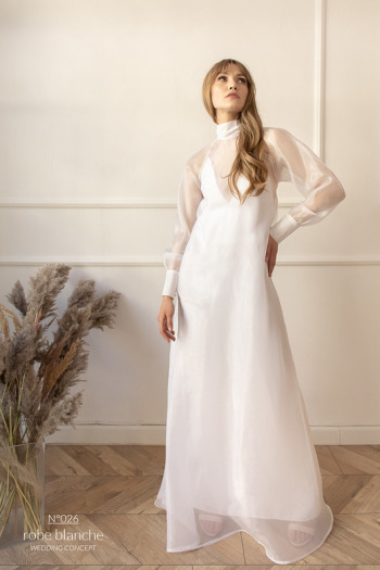 N026 robe blanche - zdjęcie 1