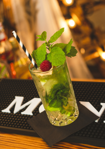 BARMANI NA WESELE - WESELNY DRINK BAR - POKAZY BARMAŃSKIE FLAIR, Barman na wesele Łódź