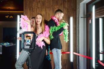 Fotobudka 360°, spinner 360°, selfie 360° - Wesele | Eventy | Urodziny, Fotobudka, videobudka na wesele Mikstat