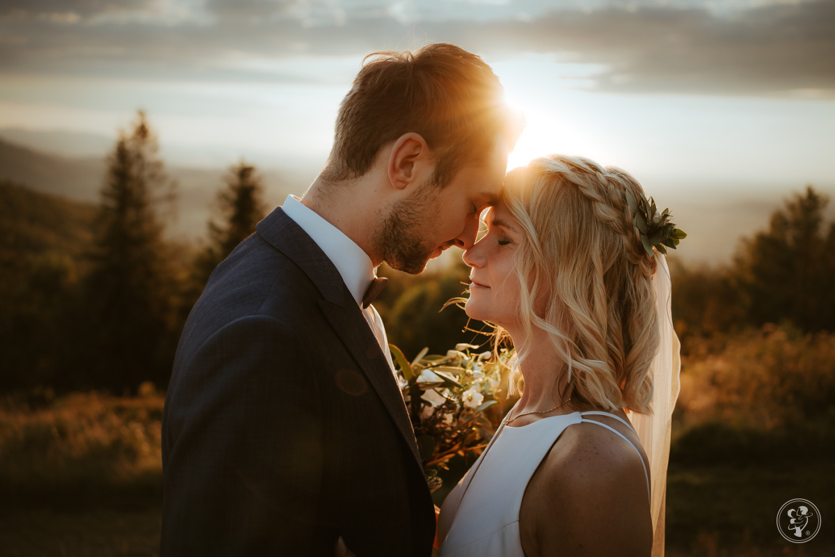 VIVATORRE™ | Naturalna Fotografia Ślubna