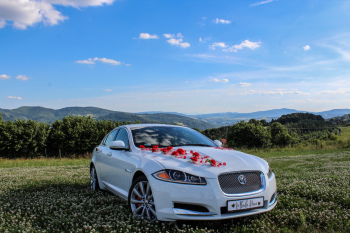 Biały Jaguar XF | Auto do ślubu Bochnia, małopolskie