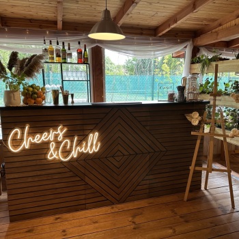 Cheers&Chill - Bar w stylu boho/glamour  na Twoje wesele!, Barman na wesele Sieniawa