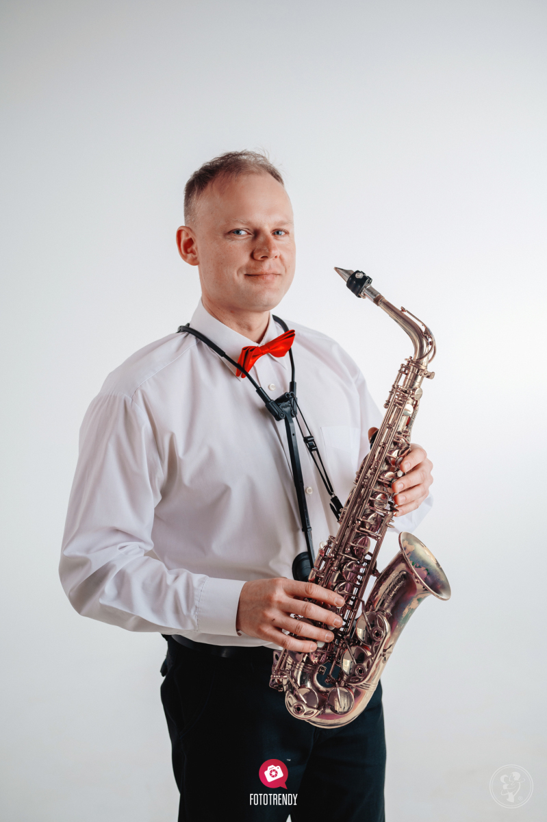 Saksofonista Michał | Oprawa muzyczna ślubu Tychy, śląskie - zdjęcie 1