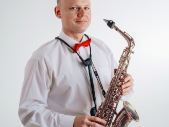 Saksofonista Michał | Oprawa muzyczna ślubu Tychy, śląskie