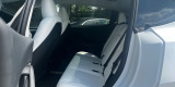 Tesla Model Y (białe wnętrze) - samochód do ślubu z kierowcą | Auto do ślubu Kraków, małopolskie - zdjęcie 5